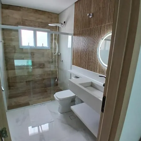 Linda Casa Guaruja Enseada 500M Da Praia Room photo