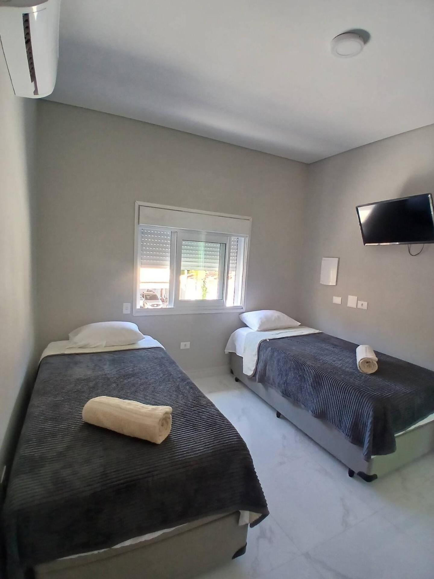 Holiday home Linda Casa Enseada 500m Da